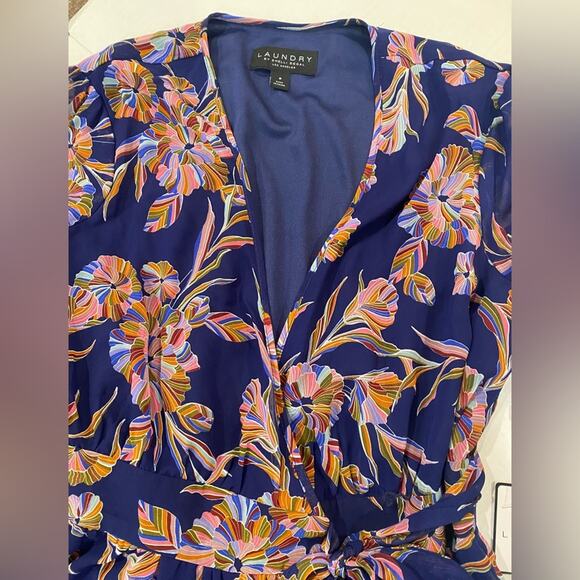 LAUNDRY BY SHELLI SEGAL
CHIFFON FLORAL PRINT WRAP DRESS size 8 (b15) - Picture 7 of 10